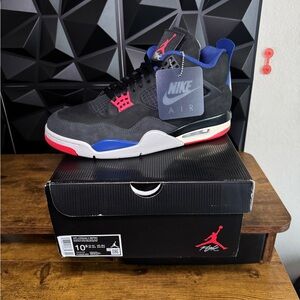 Jordan 4 Rare Air White Lettering